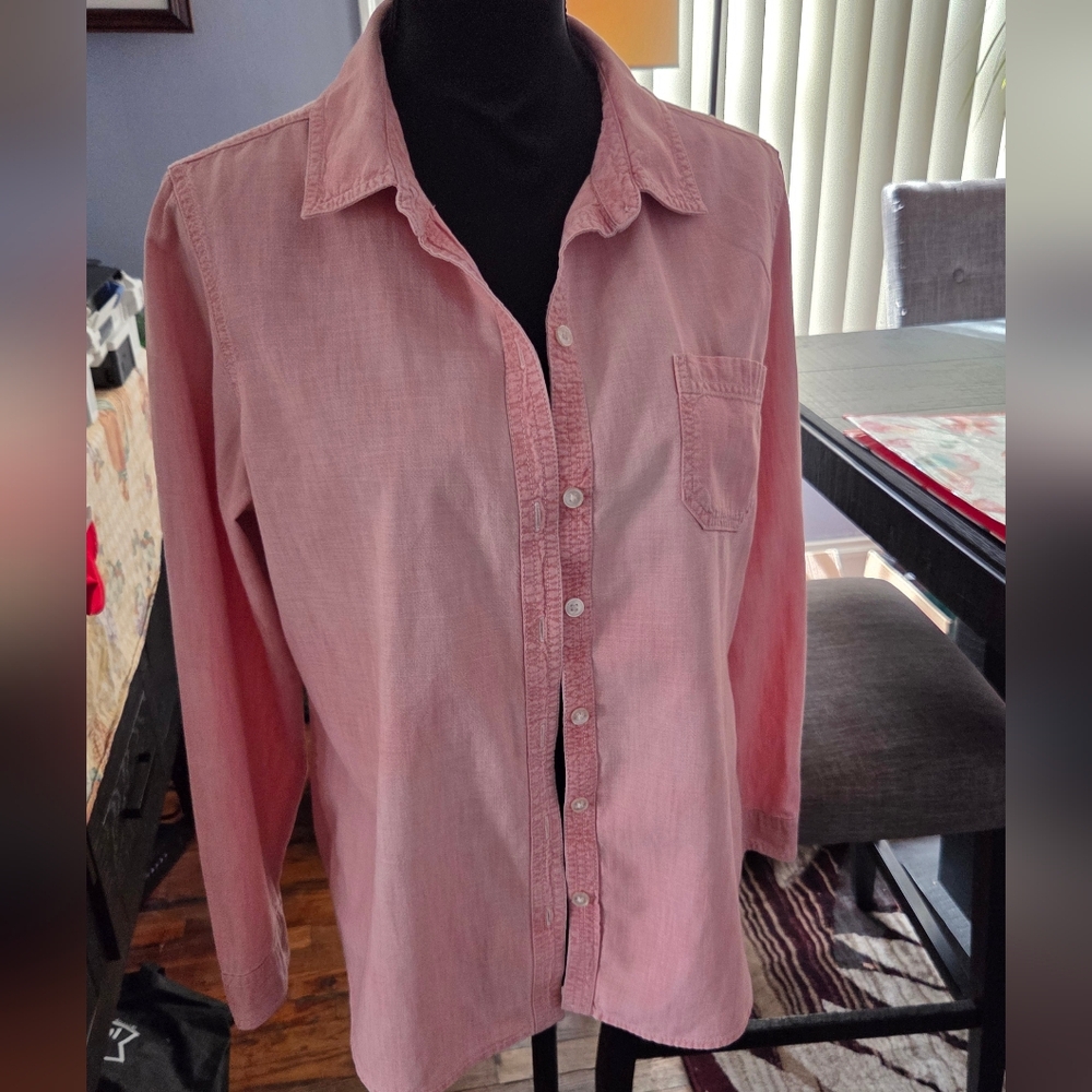 Old Navy Unisex Light Pink Long-Sleeve Button-Down Shirt